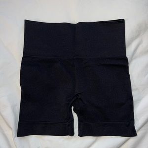 black set active bike shorts